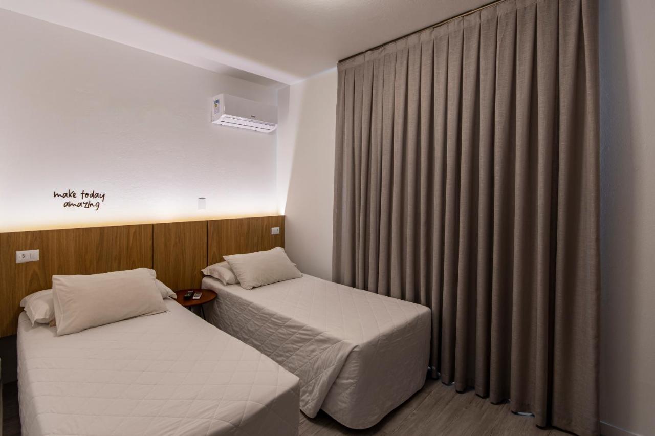 Hotel Melo Balneário Camboriú Kültér fotó